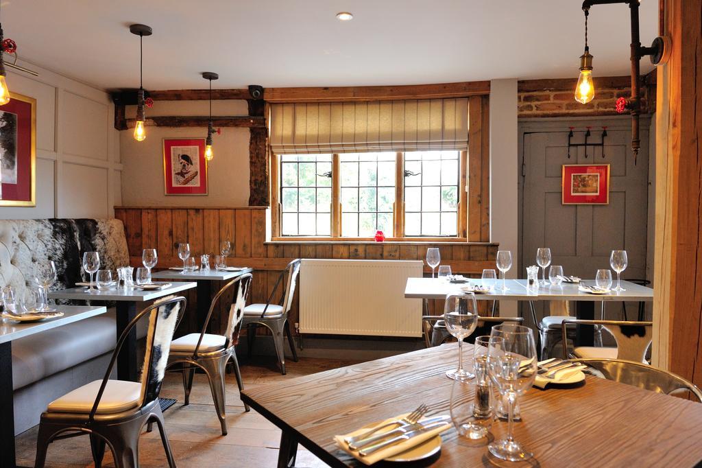 The Dog At Wingham Hotel Exterior photo