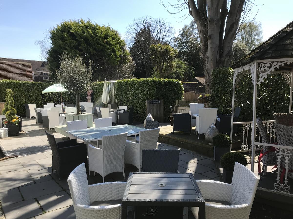 The Dog At Wingham Hotel Exterior photo